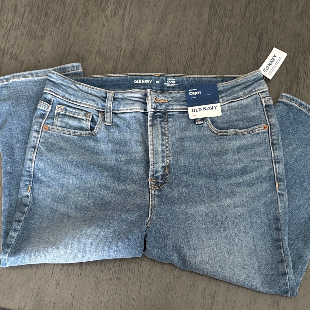 Old Navy Women's Light Blue Ankle Jeans